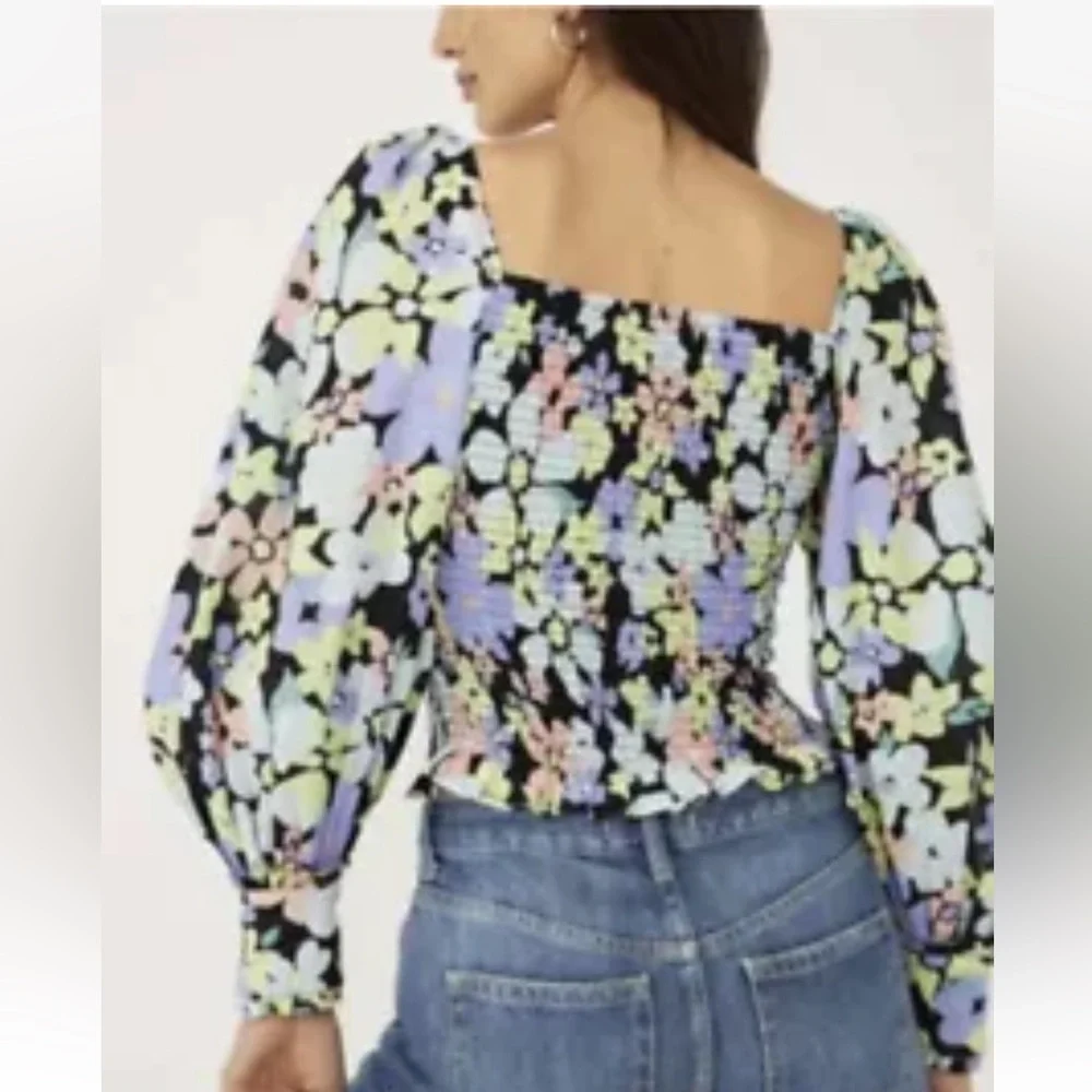 Free People floral puff sleeve smocked long sleeve crop top
